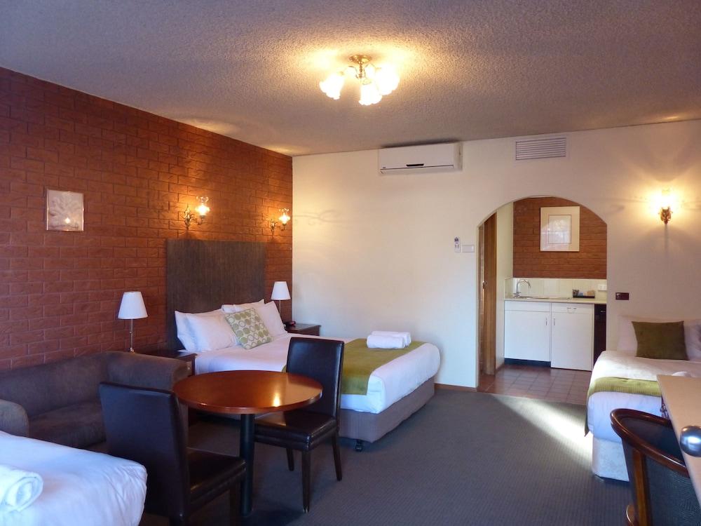 אלבורי Meramie Motor Inn מראה חיצוני תמונה