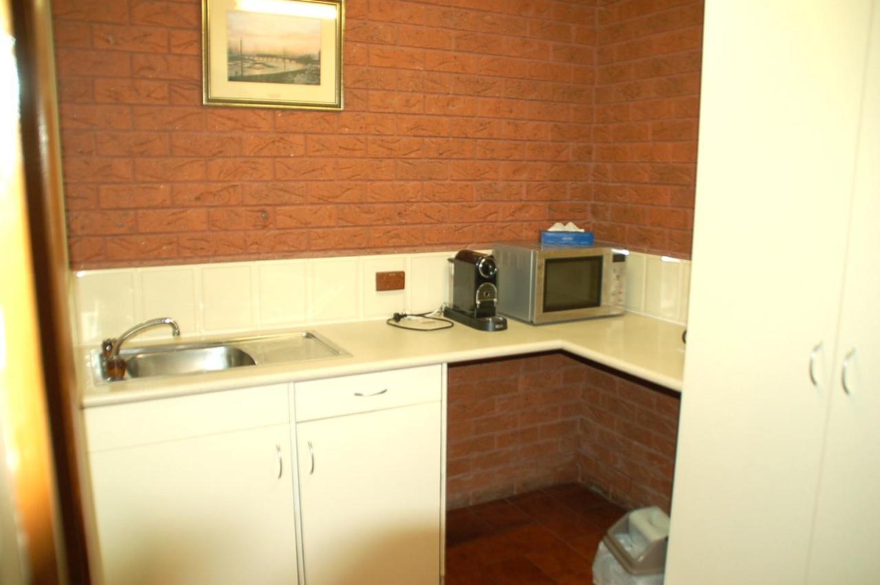 אלבורי Meramie Motor Inn מראה חיצוני תמונה