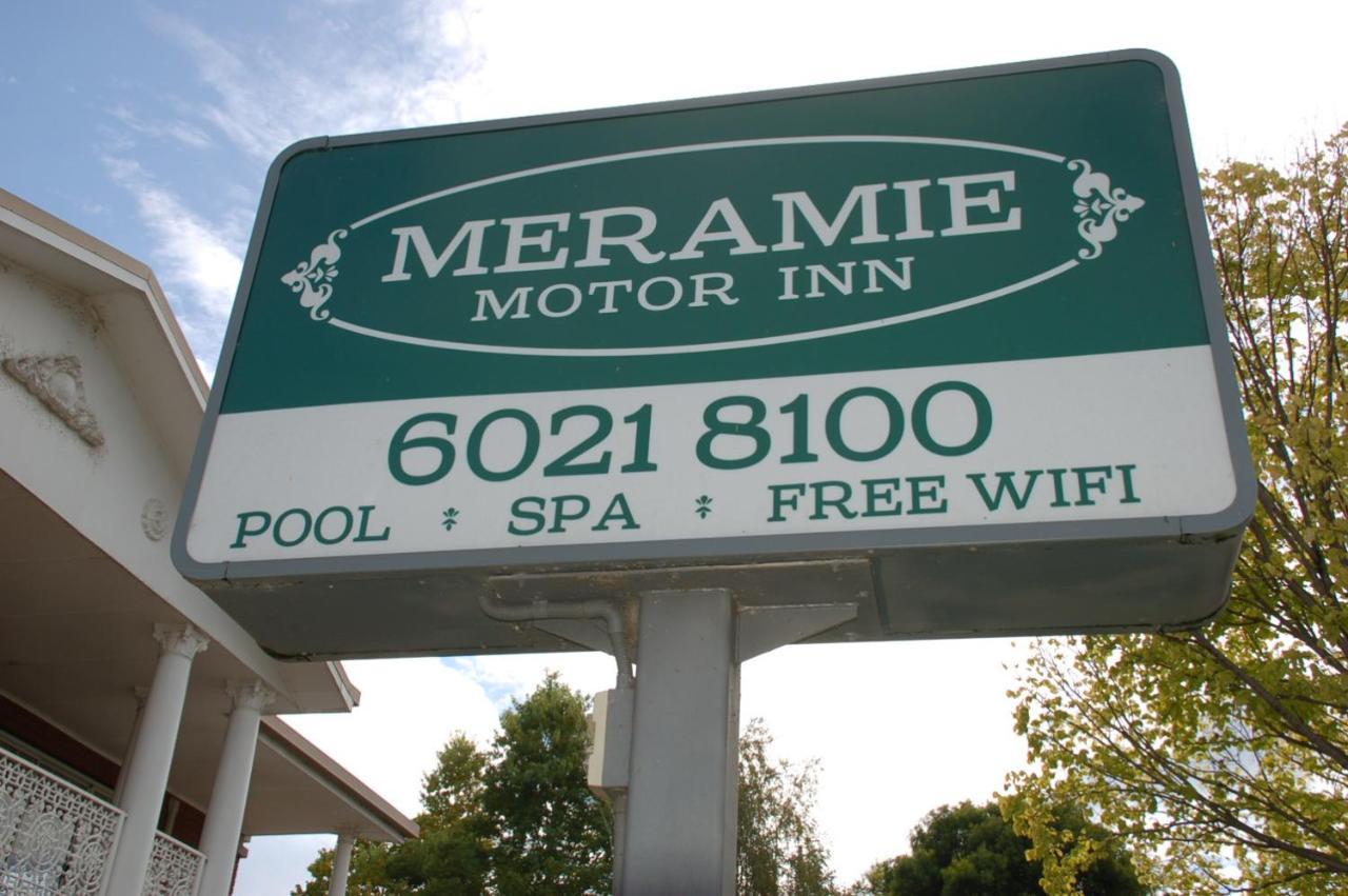 אלבורי Meramie Motor Inn מראה חיצוני תמונה