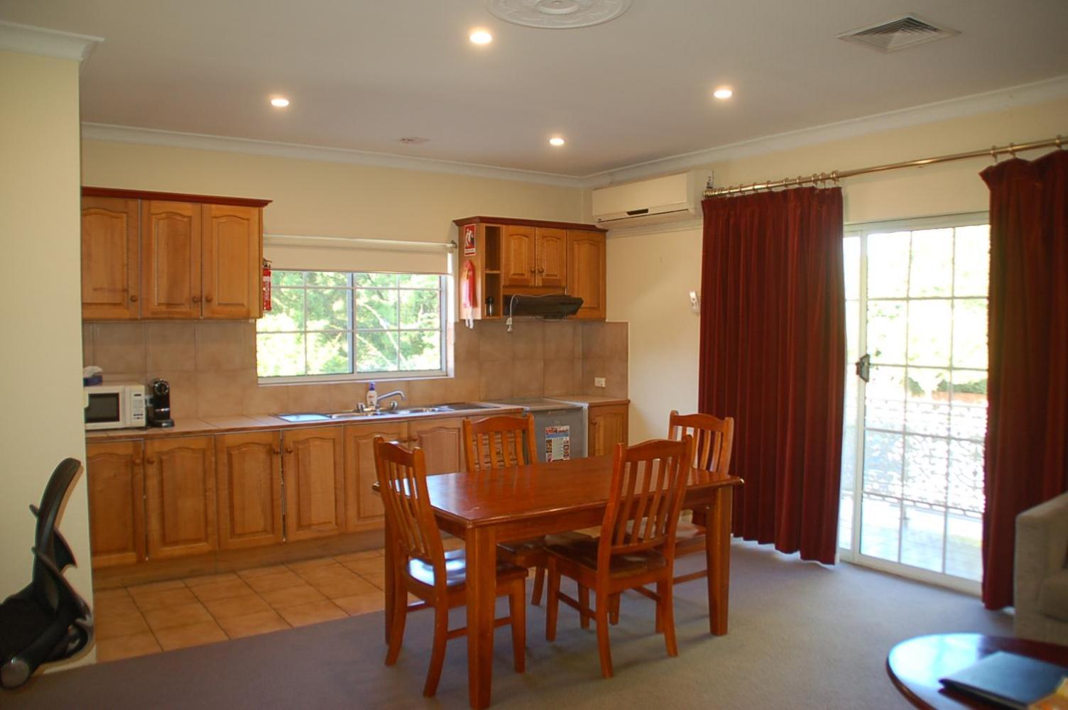 אלבורי Meramie Motor Inn מראה חיצוני תמונה